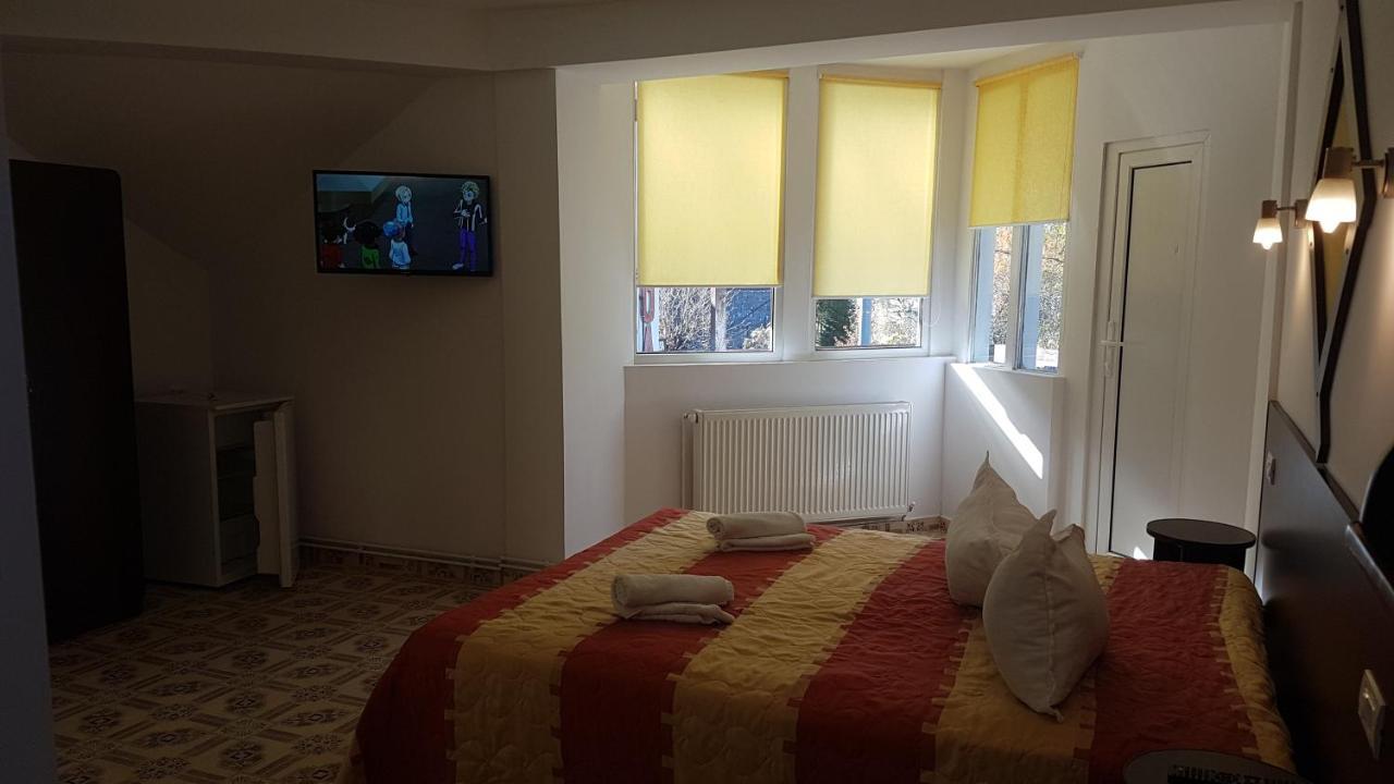 فندق Pensiunea Casa Noastra سِنايا المظهر الخارجي الصورة